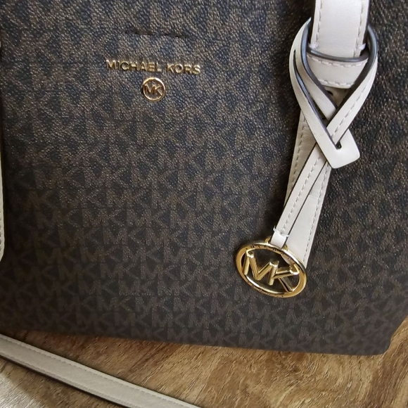 Michael Kors Medium Tote - Picture 12 of 16